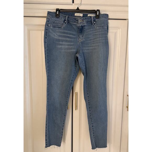 Women’s Jessica Simpson Kiss Me Super Skinny Denim Jeans Size 32 - Picture 1 of 6